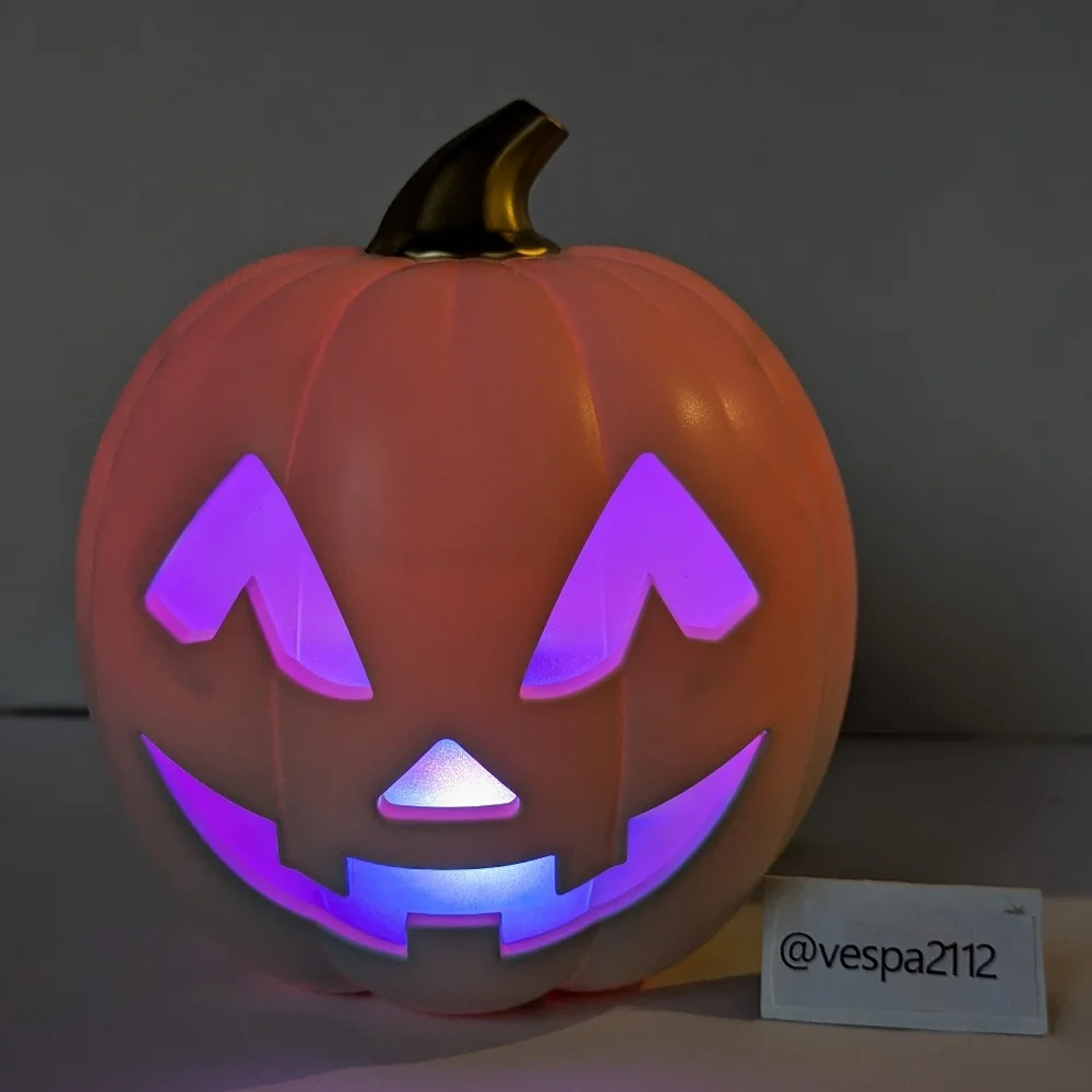 Target Bullseye Playground Summerween Pumpkin Pink LED Color Changing Light 2024